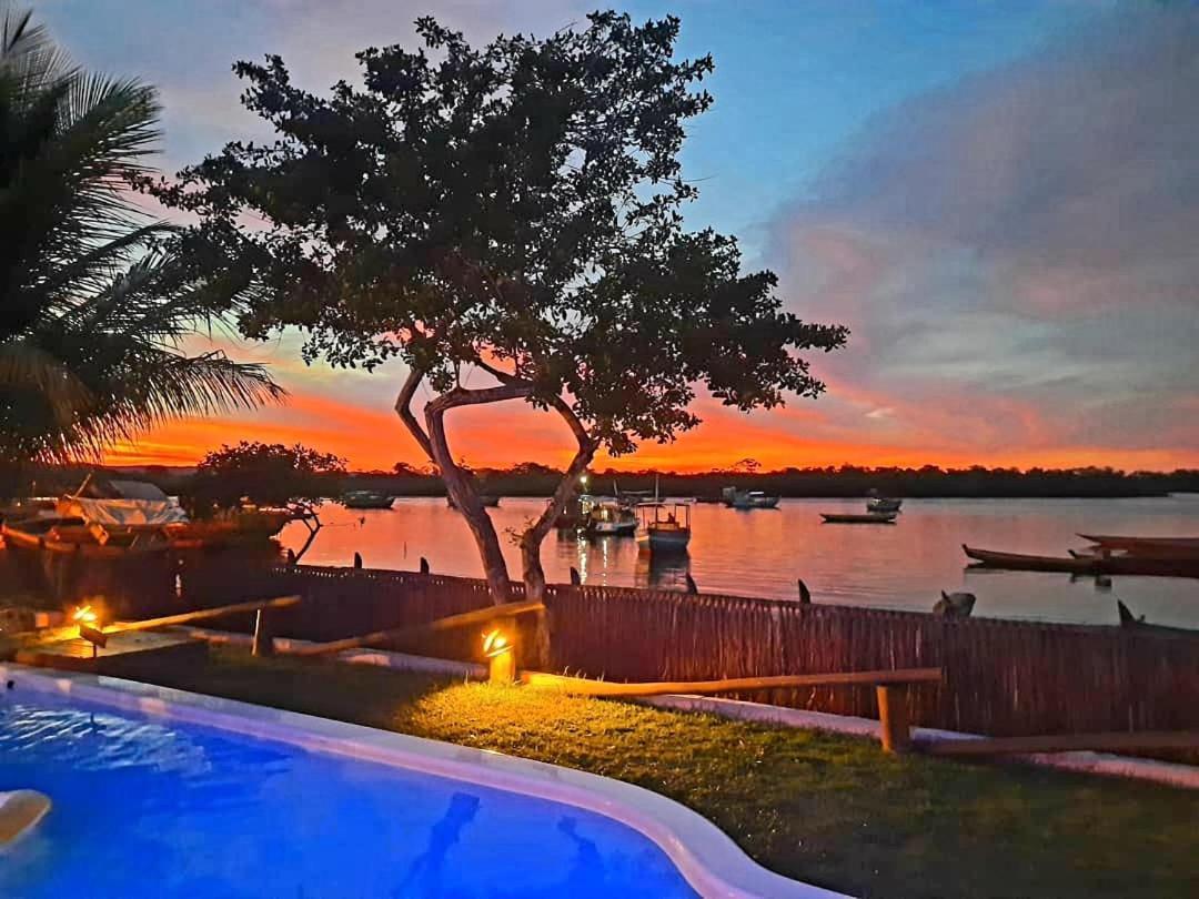 Casa Valentine Pousada Итакаре Экстерьер фото